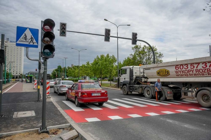 Matyi: Dobiega końca budowa przejścia dla pieszych