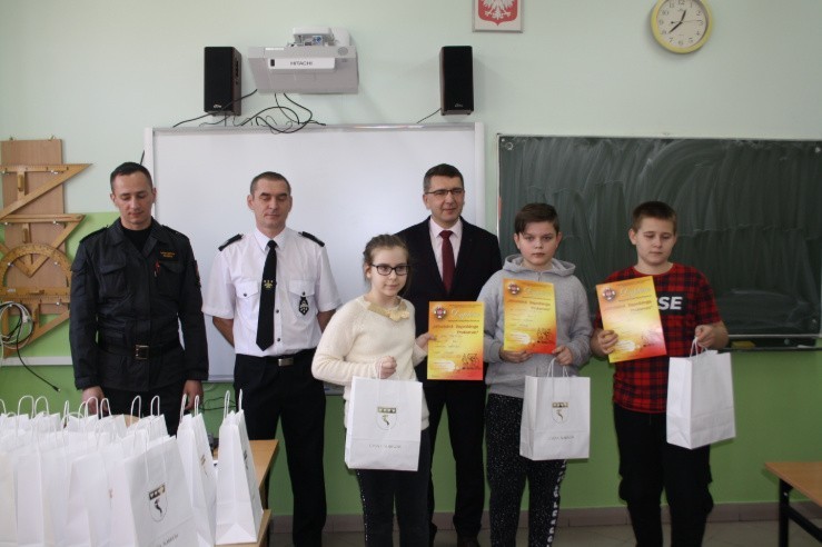 Eliminacje gminne turnieju wiedzy Pożarniczej w Sobkowie