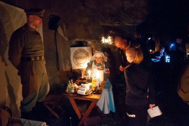 Nocne zwiedzanie fortu XIII San Rideau Twierdzy Przemyśl w Bolestraszycach.