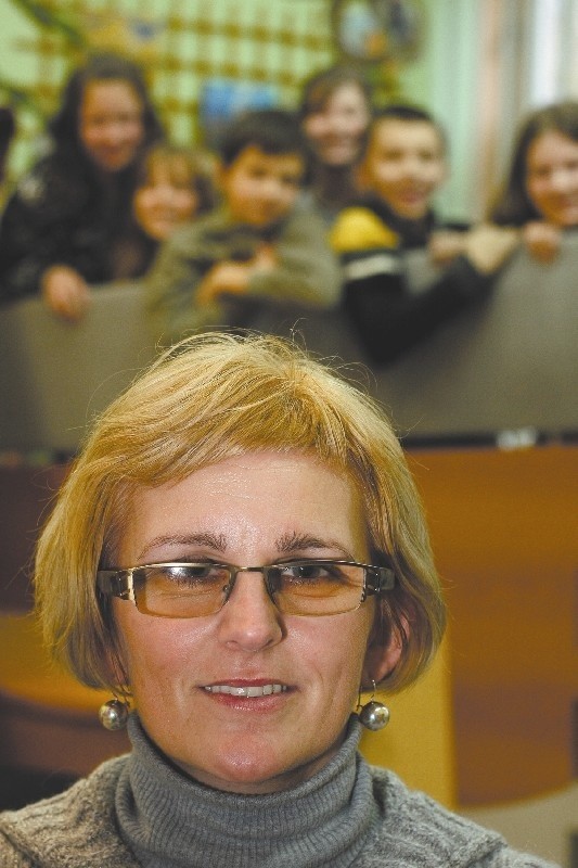 Anna Samborska jest pedagogiem w szkole. Lubi pomagać. &#8211; Tak wychowali mnie rodzice.