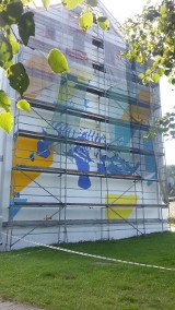 Sosnowiec: mural z nosorożcem powstaje przy wejściu do Parku Sieleckiego [ZDJĘCIA]