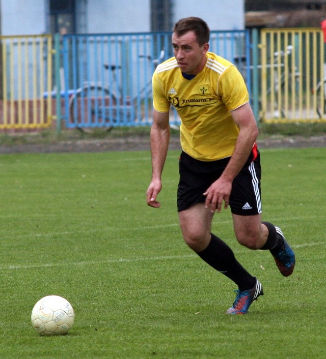 Piotr Marut i jego koledzy ze Stali Nowa Dęba zmierzą się w finale Pucharu Polski na szczeblu podokręgu Stalowa Wola z Mokrzyszowem Tarnobrzeg.