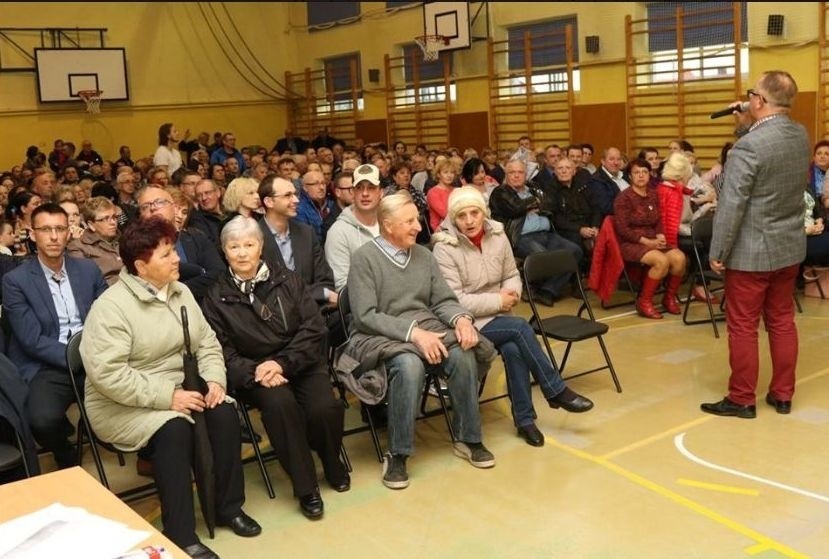 Ostrołęka. Rada osiedla Stacja wybrana. Na spotkanie przyszło ponad 300 osób. Zebranie odbyło się 14.05.20 [ZDJĘCIA]