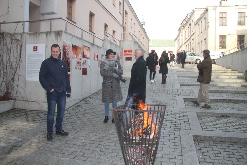 Tata Mama i Ja spotkali się w teatrze. Niezwykły program dla osadzonych w więzieniu i ich rodzin