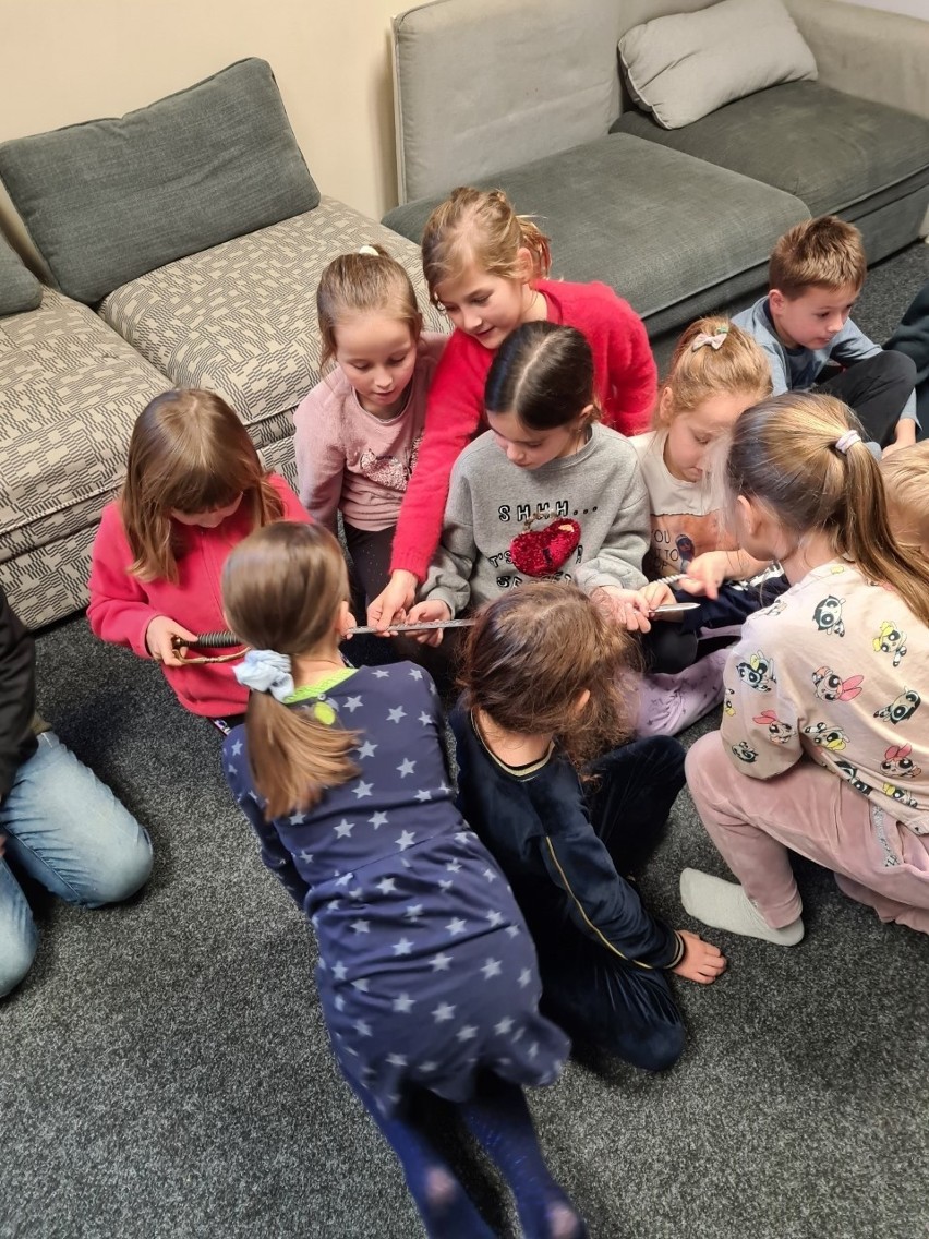 Niezwykły gość w Centrum Nauki i Zabawy Bajka w Radomiu opowiedział dzieciom o tradycjach związanych z "Barbórką"