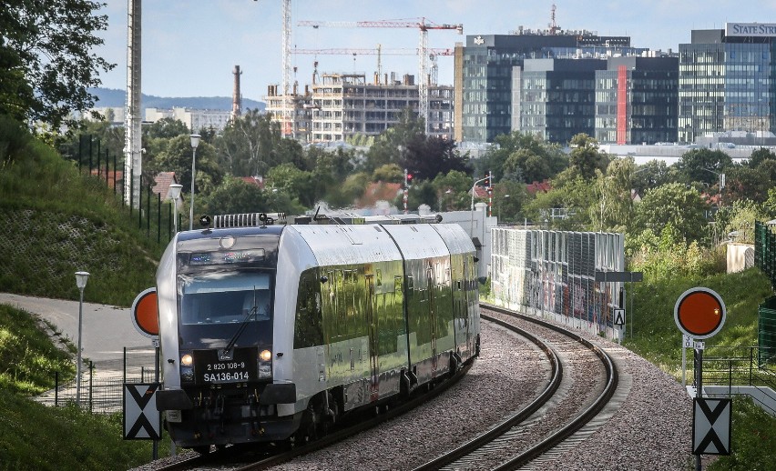 PKM łączy Pomorzan. To największa samorządowa inwestycja...