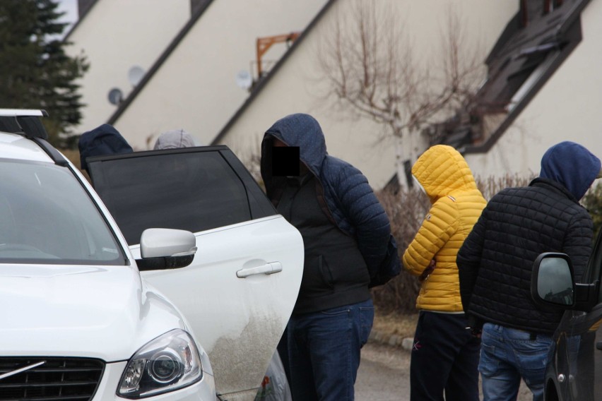 Zakopane. Policja zatrzymała Małogrzatę Ch. i jej pracowników [ZDJĘCIA]