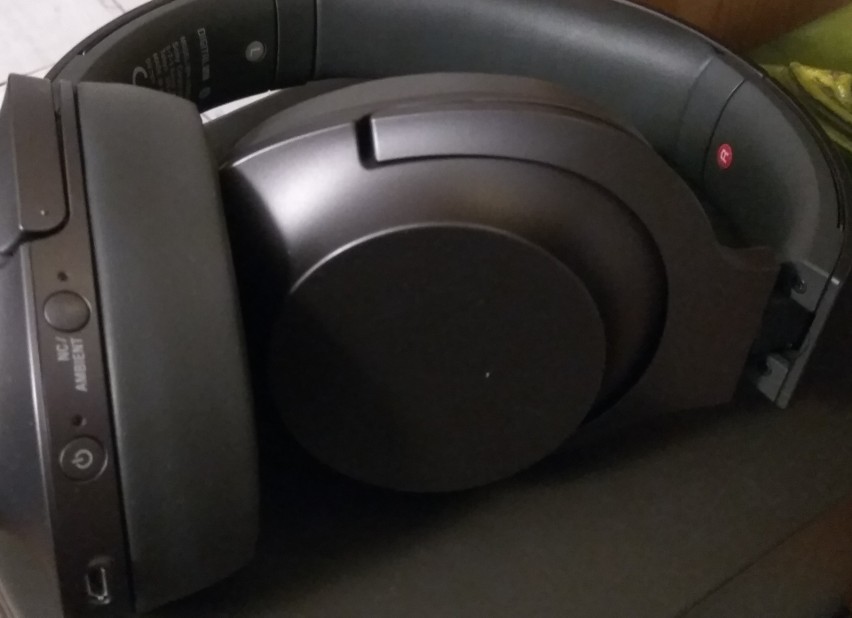 Słuchawki bezprzewodowe Sony h.ear on 2 WH-H900N - wygodne, przyjazne i dobrze brzmiące [NASZ TEST, FILM] - Laboratorium, odc. 16