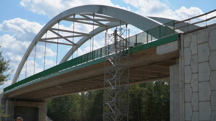 Nowy wiadukt w Hucisku za 21 mln oddany do użytku
