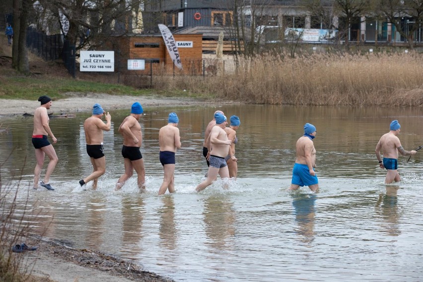 Niedziela bez kąpieli w Jeziorze Jezuickim? Nic z tych...