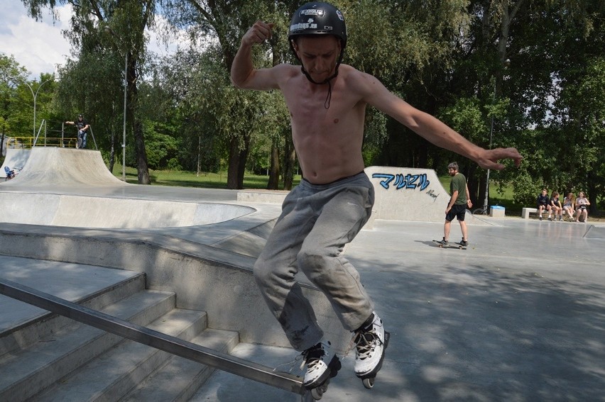 Otwarcie nowego skateparku w Stalowej Woli: Rowerem w koronie drzew [ZDJĘCIA]