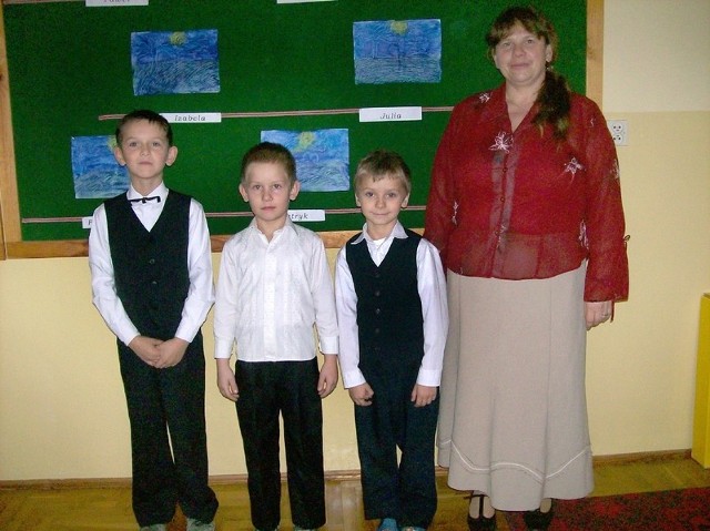 Klasa IWychowawczyni Agata Kmita. Uczniowie: Mateusz Krzeminski, Oskar Kutyba, Pawel Umerle.