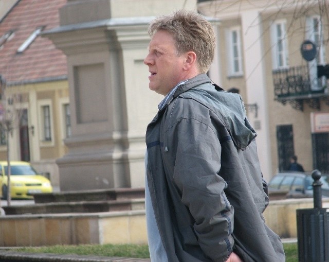 Na planie zdjęciowym "Ojca Mateusza&#8221; pojawił się wczoraj Jan Jankowski. Aktor gra ojca Michała.