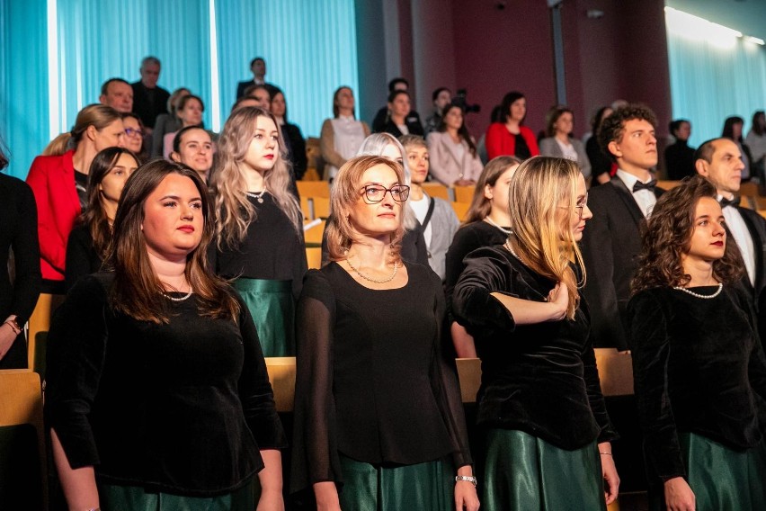 Święto Politechniki Białostockiej. Uczelnia uroczyście obchodziła swoje 73. urodziny. Były medale i odznaczenia                             