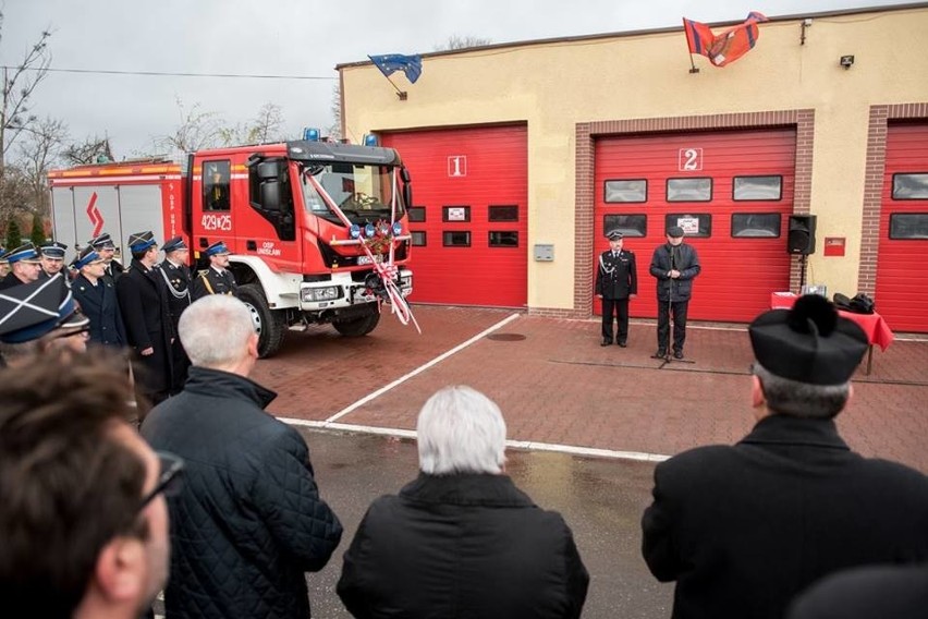 Uroczyste poświęcenie nowego wozu bojowego odbył osię w...