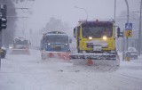 Śnieżyca w Lublinie nie odpuszcza. Miasto walczy z zimą