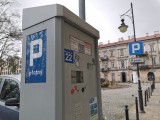 Koronawirus. Władze Radomia od poniedziałku 23 marca znoszą opłaty za parkowanie samochodów w Strefie Płatnego Parkowania 