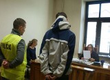 Sąd Rejonowy w Chojnicach aresztował na trzy miesiące autostopowicza Dominika Sz. To on zdaniem śledczych próbował zabić kierowcę, który go podwiózł 