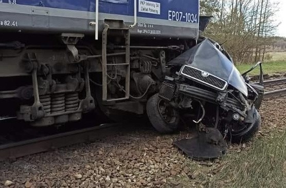 Śmiertelny wypadek w Nielepie na przejeździe kolejowym