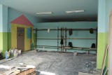 Szkoła podstawowa w Krzeszycach doczekała się remontu. Modernizowane są m. in. toalety