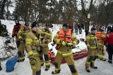 Służby z powiatu olkuskiego w akcji! Strażacy, WOPR, policja i młodzież wzięli udział w ćwiczeniach nad Zielonym Stawem w Kluczach