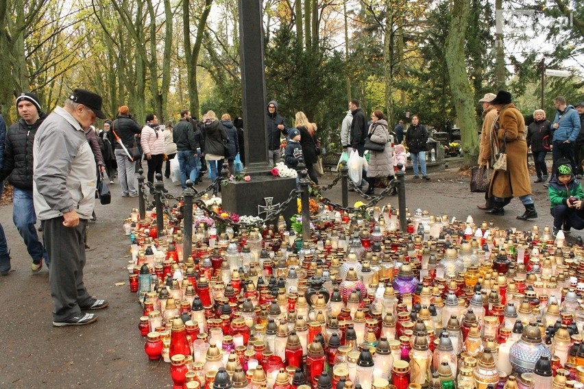 Wszystkich Świętych na Cmentarzu Centralnym w Szczecinie 