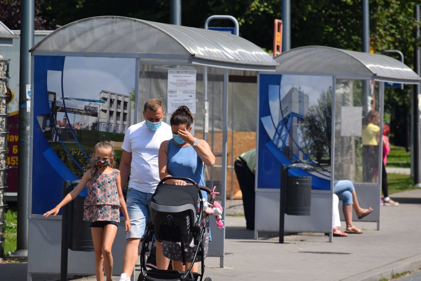 Pierwszy dzień czerwonej strefy w Wodzisławiu Śl. Czy...