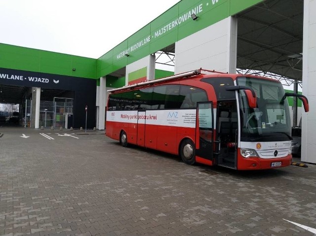 Mobilny autobus na dawców krwi będzie czekał pod Leroy Merlin 13 marca.