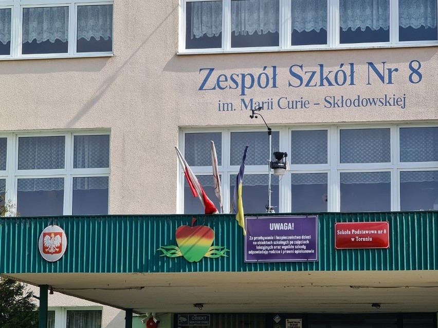 Sąd Rejonowy w Toruniu uznał byłego dyrektora SP 8 w Toruniu...