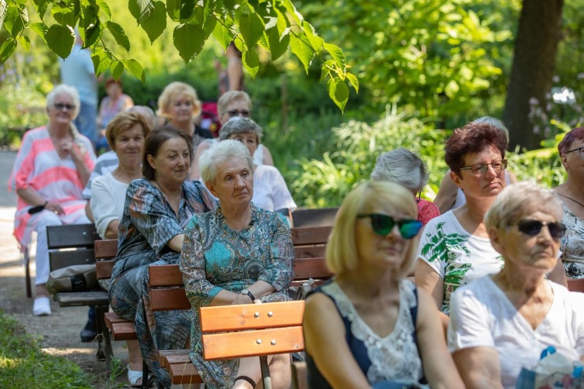 "Lato w Botaniku" to cykl koncertów, które już po raz drugi...