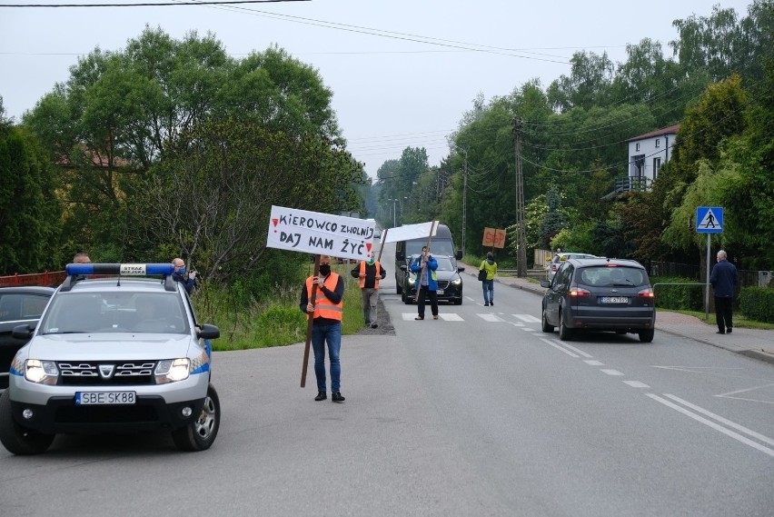 Mieszkańcy Sławkowa blokowali ostatnio drogi dojazdowe do...