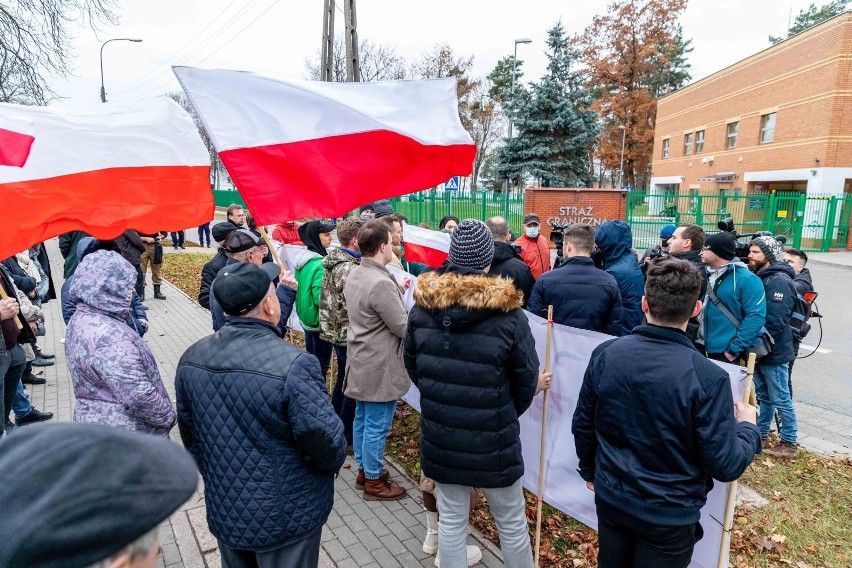 Białystok. Manifestacja „Podziękujmy Straży Granicznej za obronę polskich granic" (ZDJĘCIA)