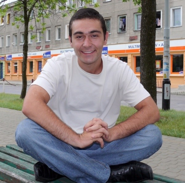 Rafael Karapetyan jest Ormianinem, który chce mieszkać w Polsce.