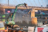 Kraków. Budują nowe mosty kolejowe na Wiśle, wyburzają filary [ZDJĘCIA]