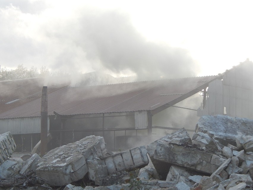 Pożar budynku gospodarczego w Objeździe. Spłonęło 15 metrów...