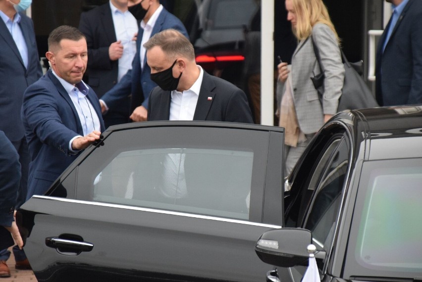 Celem wizyty prezydenta Andrzeja Dudy w Gnieźnie był zakład...