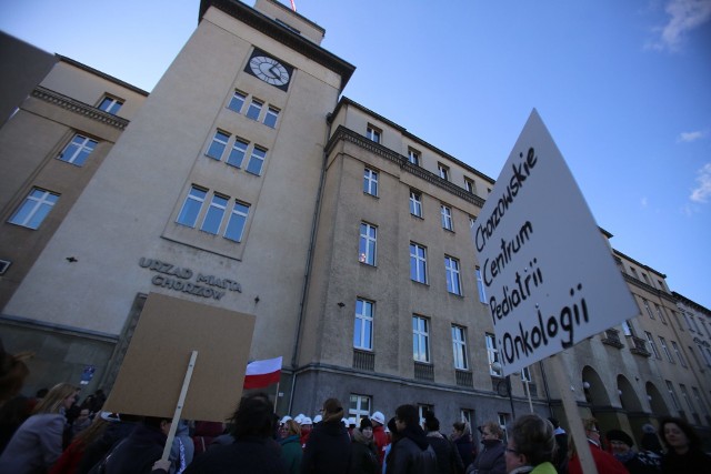 Protest pracowników Chorzowskiego Centrum Pediatrii i Onkologii