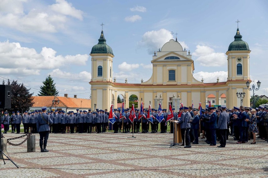 Otwarciu posterunku policji w Tykocinie towarzyszyły uroczystości związane z obchodami 100-lecia policji. Była pompa