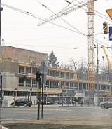 Rośnie  hotel  vis  a  vis  Pałacu  Poznańskich