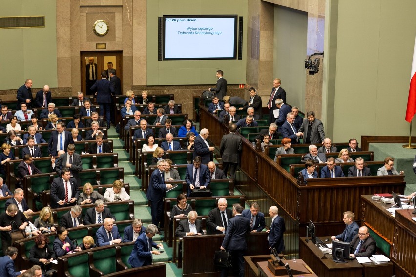 W środę wieczorem Sejm uchwalił ustawę Prawo oświatowe.