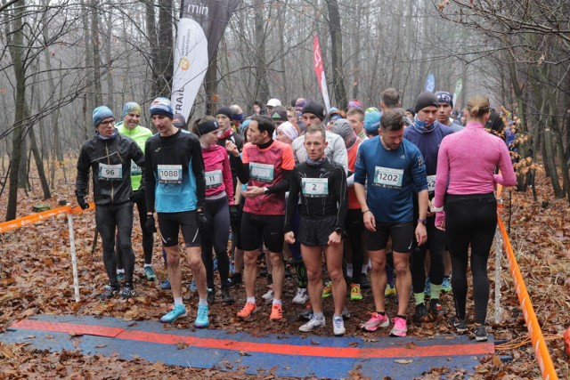 Listopadowa edycja City Trail Katowice cieszyła się sporym zainteresowaniem biegaczy    Zobacz kolejne zdjęcia. Przesuwaj zdjęcia w prawo - naciśnij strzałkę lub przycisk NASTĘPNE 