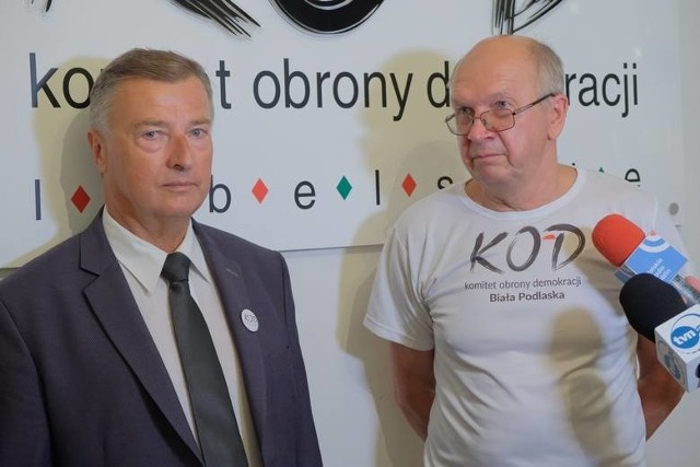 Stanisław Dembowski (z prawej) z Krzysztofem Kamińskim, przewodniczącym lubelskiego KOD