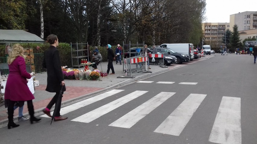 Kraków. Remont przegonił harcerzy z cmentarza [AKTUALIZACJA]