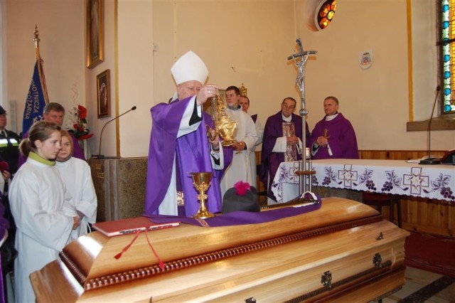Pogrzeb ks. Alojzego Weltrowskiego odbył się 4 marca.