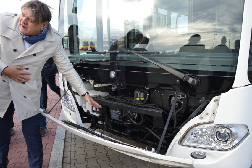 Hybrydowy mercedes na testach w łódzkim MPK  