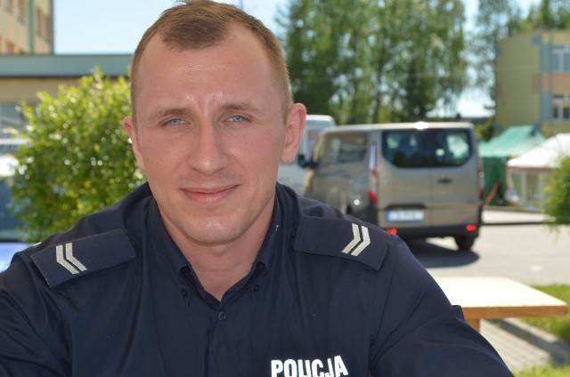 Nowym oficerem prasowym w tucholskiej komendzie od dziś jest Bartosz Wiese, który od siedmiu lat pracuje w policji.