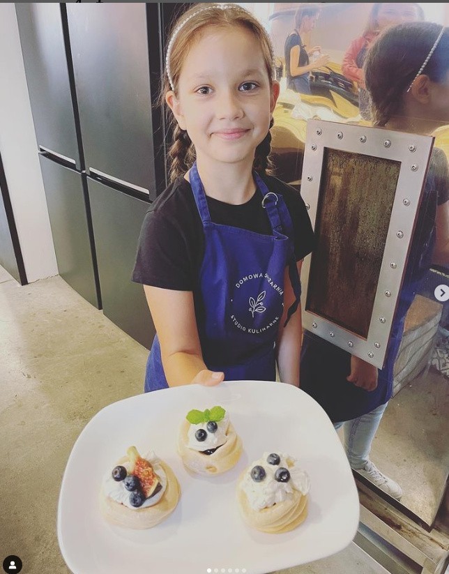 11-letnia Lena Góra z Kielc to mały szef kuchni. Dziewczynka występuje w programach i prowadzi warsztaty. Zobacz zdjęcia i film 