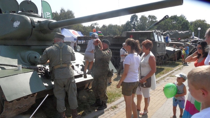 Święto Wojska Polskiego w Tychach i 40. urodziny WKU w...