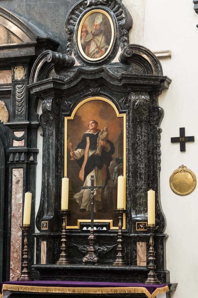Kraków. Trzeba płacić za modlitwę w Katedrze na Wawelu? "Musiało dojść do nieporozumienia"