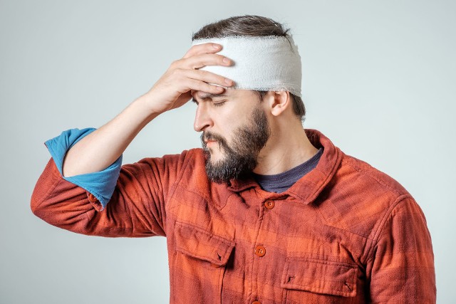 Bóle głowy o charakterze przewlekłym i jednostronnym warto skonsultować z neurologiem